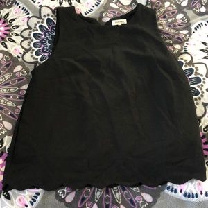 Tank top with scallop bottom